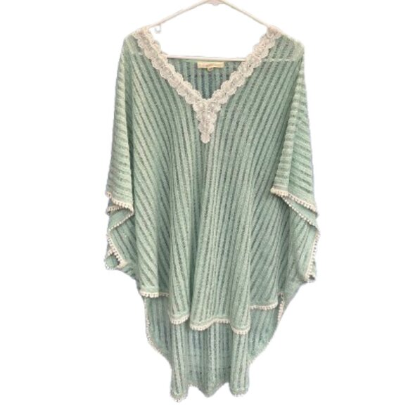 Francesca's Collections Mint Green Poncho Top With Lace Trim OS - Picture 1 of 5